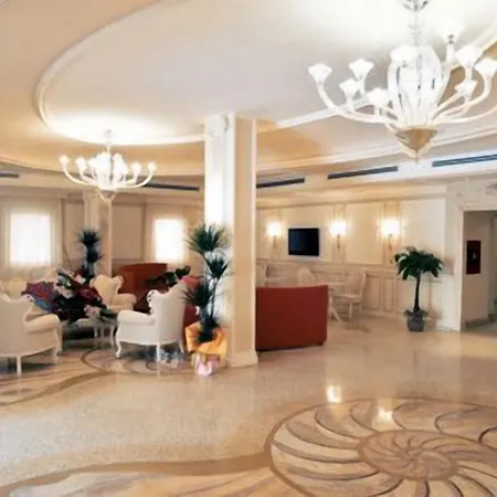 Palace 4*