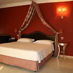 Palace 4*