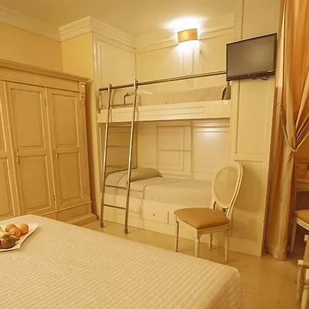 Hotel Palace