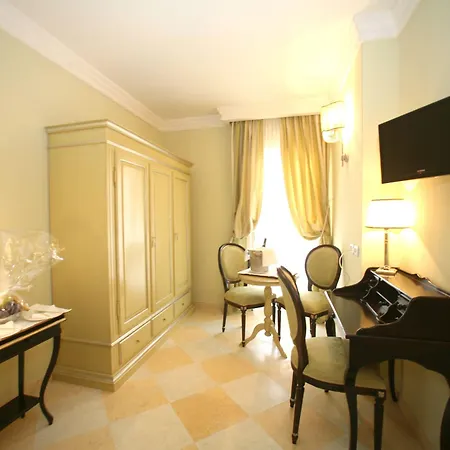 Palace Hotel 4*