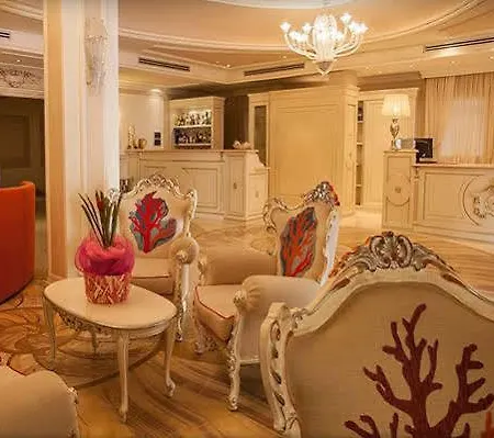 Palace 4*
