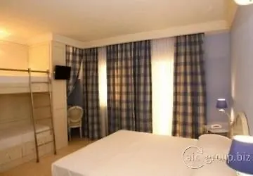Palace Hotell 4*