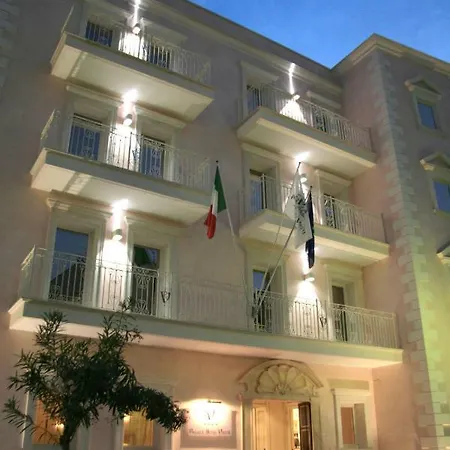 Hotel Palace