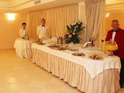 Ξενοδοχείο Palace 4*