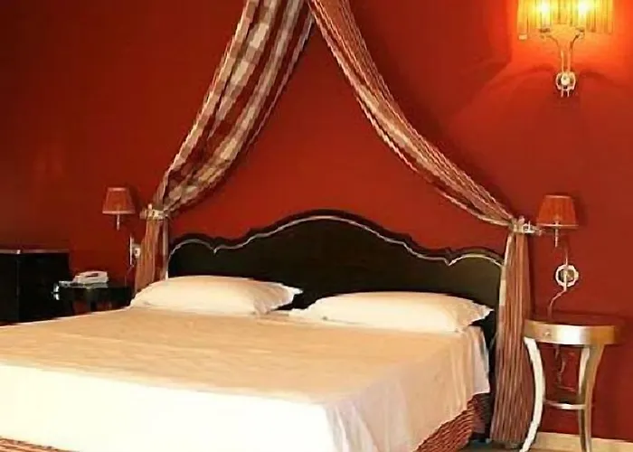 Palace 4*